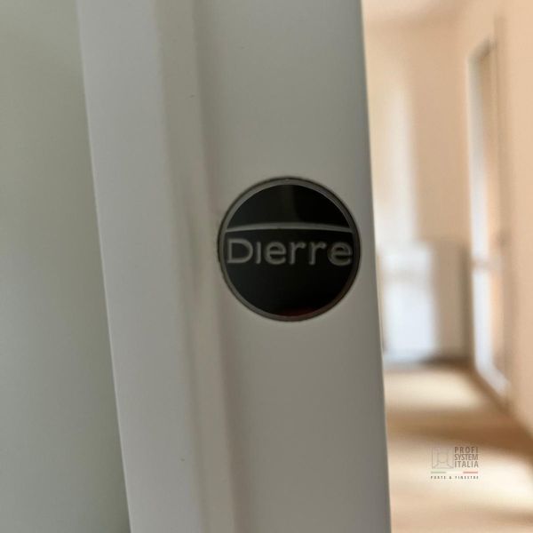 Dettaglio porta blindata Dierre di Profi System