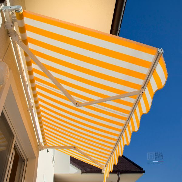 Tenda da sole a braccio