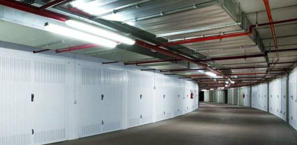 Porta basculante e sezionale Ba.se Dierre di Profi System