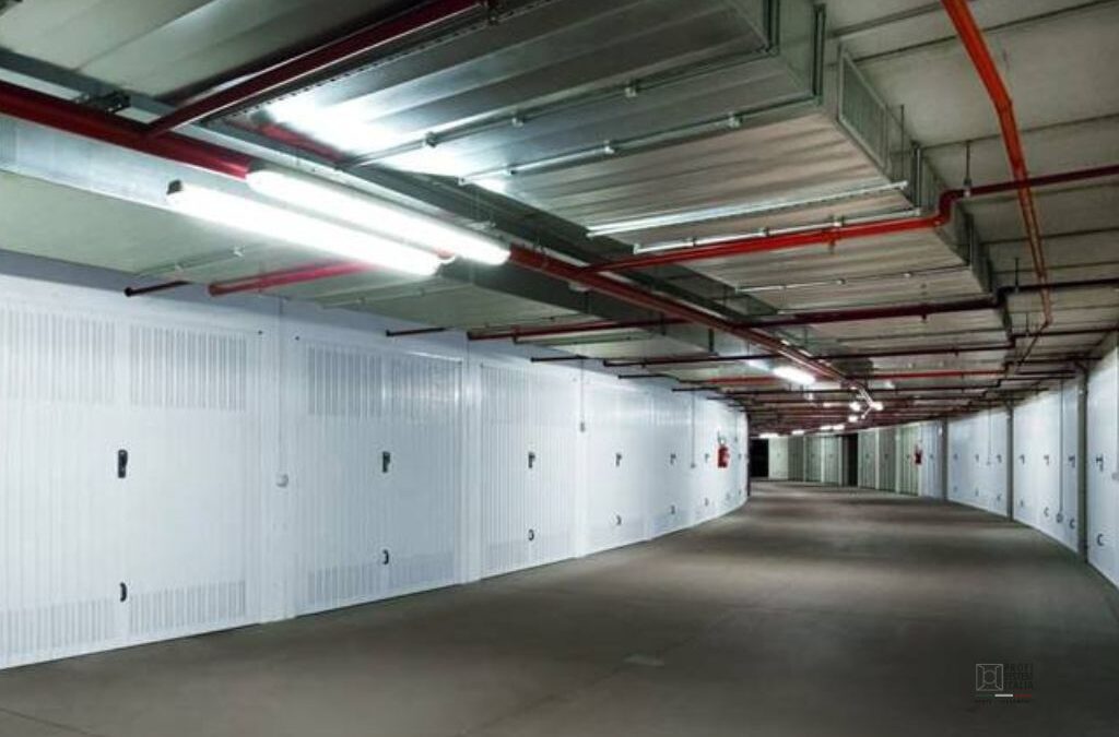 Porta basculante e sezionale Ba.se Dierre di Profi System