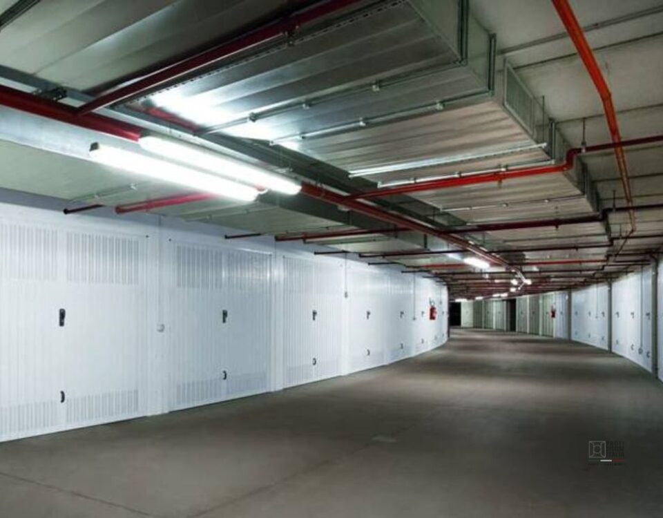 Porta basculante e sezionale Ba.se Dierre di Profi System