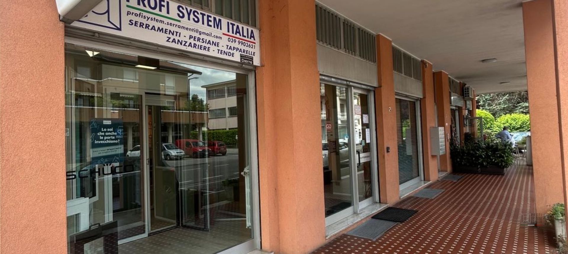 Vetrine show room Profi System Italia